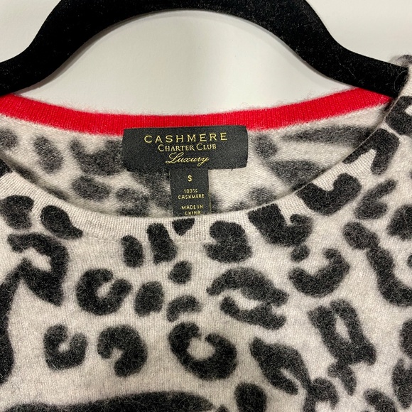 Charter Club - 100% Cashmere Sweater Animal Print - Size: Small but fits like XS - Picture 2 of 4